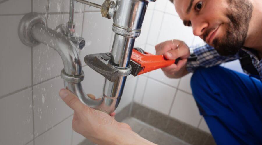 Professional same day plumber services in Easton, IL